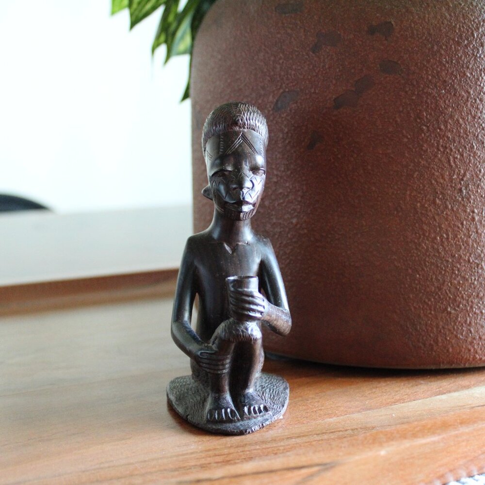 Tanzania wood carving